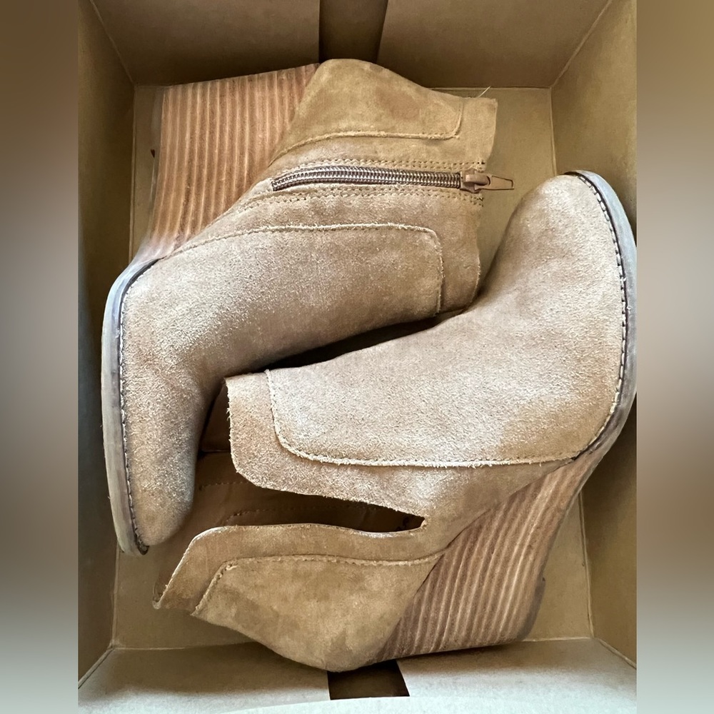 Lucky Brand LK-YABBA bootie size 7.5